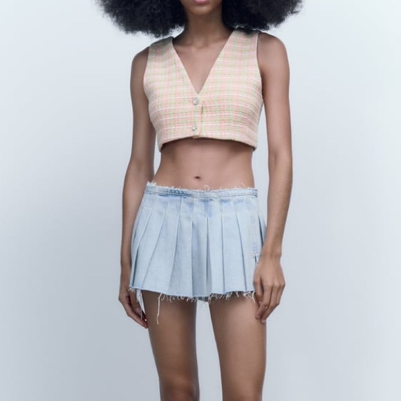 ZARA CROPPED WAISTCOAT WITH RHINESTONE BUTTON SIZE XXL‎ - Picture 1 of 9